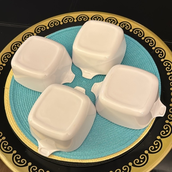 Winter White Corning Ware Petites Pans P-43-B, Set of 4 - Picture 2 of 2